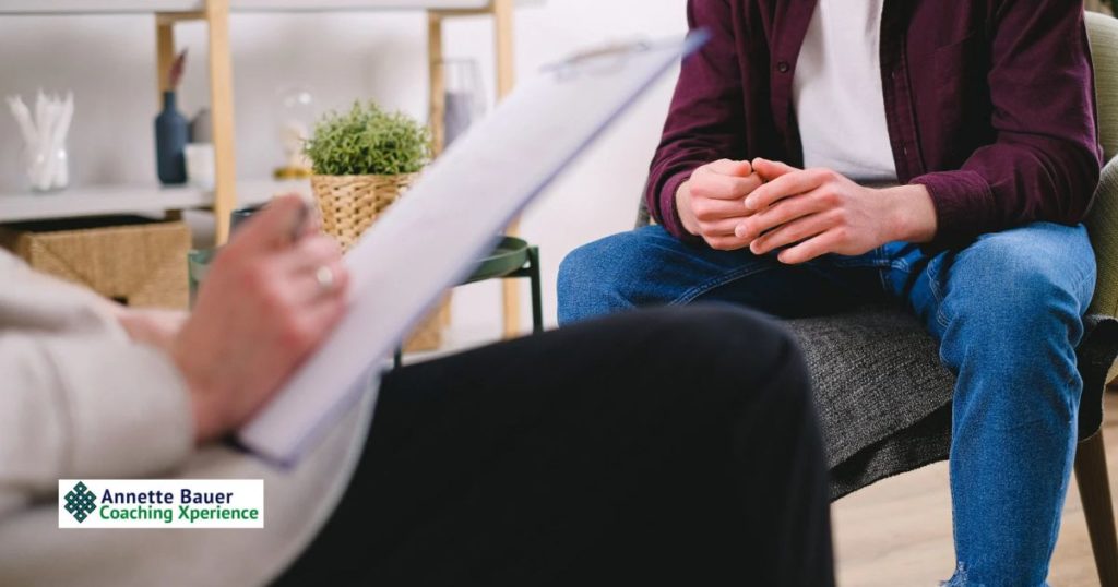 zwei Menschen, Gespräch, Hände, Was tun, wenn du keinen Therapieplatz findest? Annette Bauer Heilpraktikerin Psychotherapie