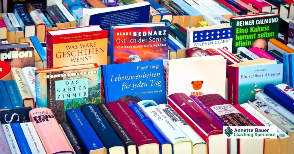 Buechertisch, 13 Bücher über Psychotherapie & Wohlbefinden Annette Bauer Coaching Xperience